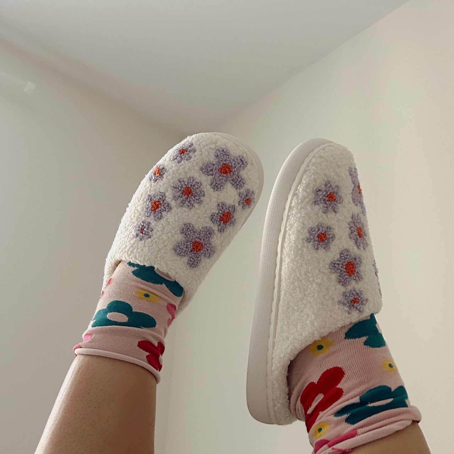 Fleurs lilas slippers - Pantoufles