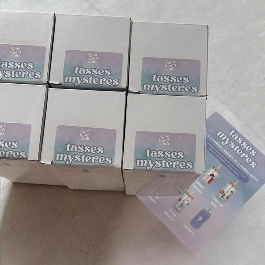 Pourquoi les « blind box » sont devenues virales (et pourquoi on capote autant sur les tasses mystères)