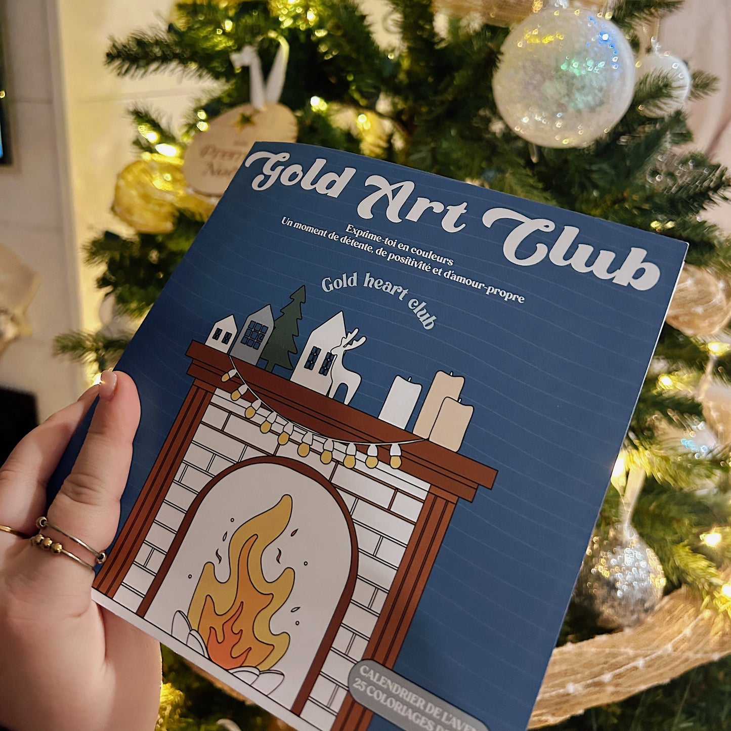 Cahier à colorier adulte Calendrier de l'avent illustré et imprimé au Québec