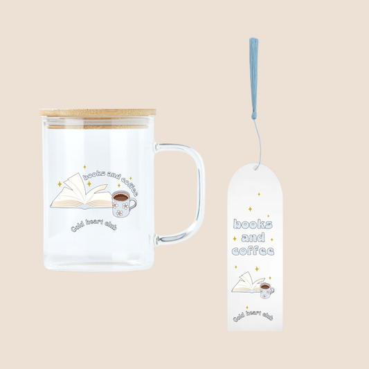 Ensemble cadeau comprenant une tasse illustrée et un signet