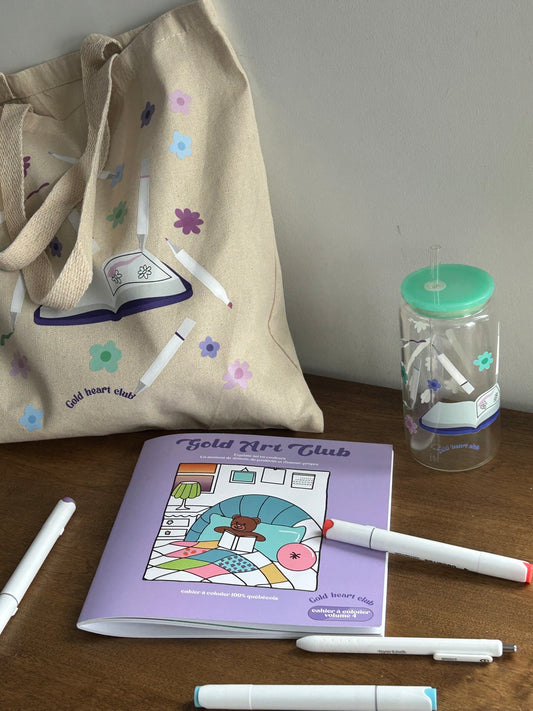 Fan de coloriage comprenant un totebag, un verre illustré et un cahier de coloriage adulte imprimé au Québec Gold Heart Club