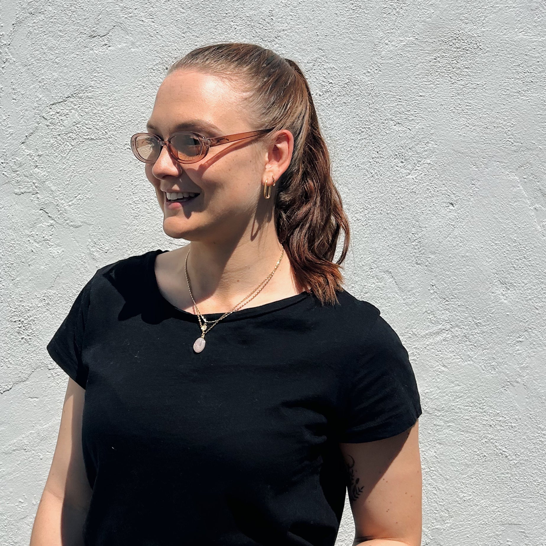 Lunettes soleil pour femme tendance Lattee Gold Heart Club