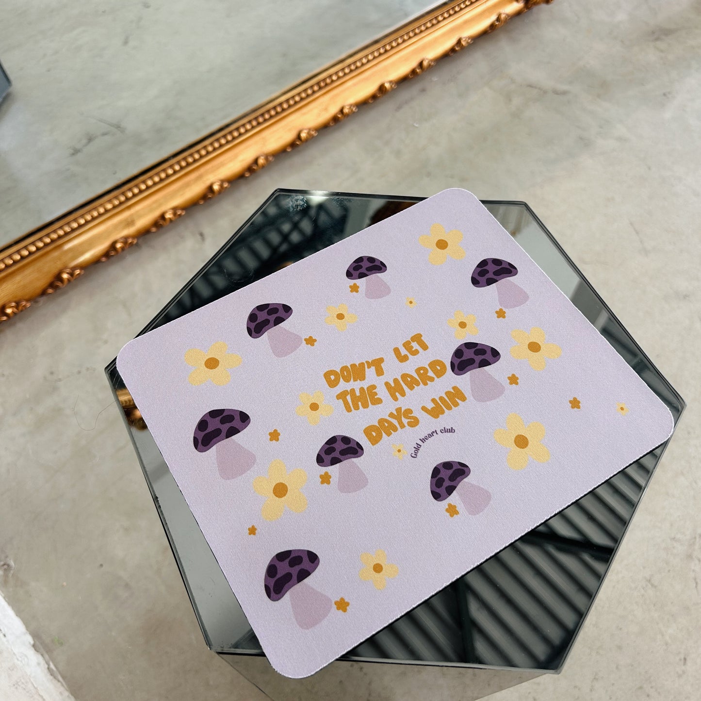 Tapis de souris Champignons Gold Heart Club illustré au Québec