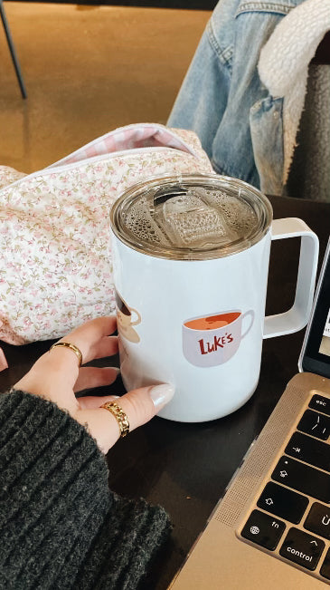 Tasse illustrée Luke's Gold Heart Club
